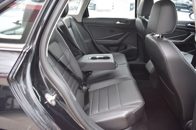Used 2024 Volkswagen Jetta Sedan