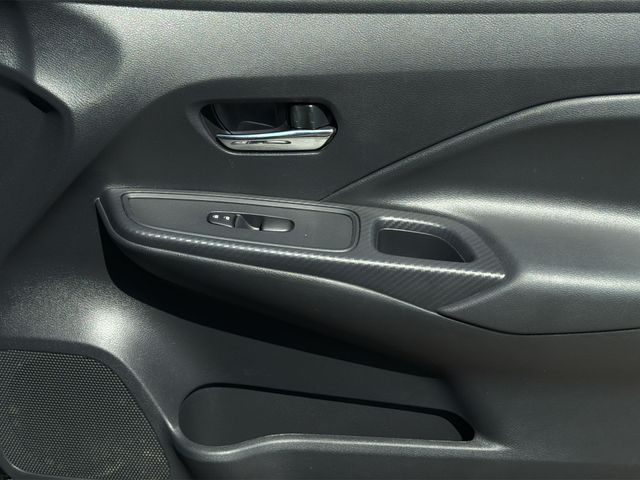 Used 2025 Black Nissan 1.6 SV image 32