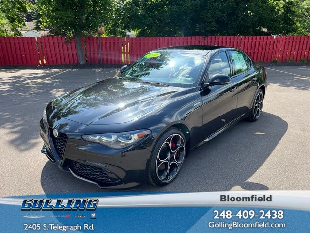Vulcano Black Metallic 2024 Alfa Romeo Giulia Sedan All-Wheel Drive 8-Speed Automatic