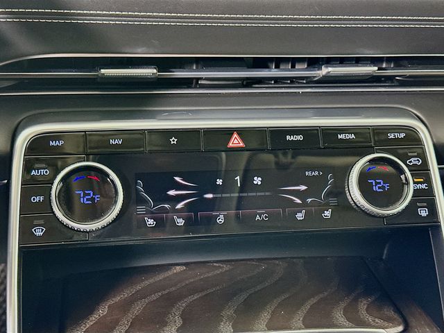 Thumbnail: 2021 Genesis GV80 - 16