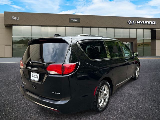 2018 Chrysler Pacifica - Image 5
