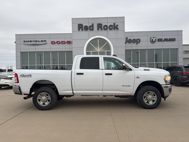 Bright White Clearcoat 2022 RAM 2500 Tradesman Crew Cab 4WD Pickup Truck Four-Wheel Drive 6-Speed Automatic