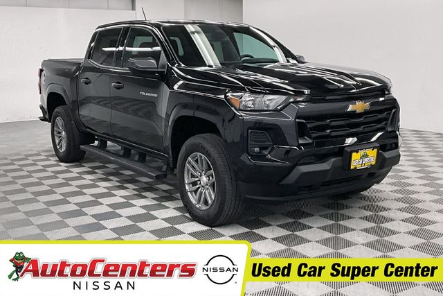 Black 2024 Chevrolet Colorado Pickup Truck Four-Wheel Drive 8-Speed Automatic