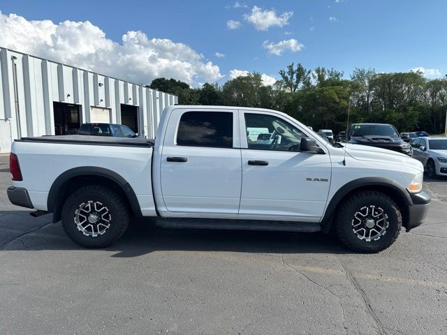 2010 Bright White Clearcoat Dodge 1500 ST 4X4 Truck