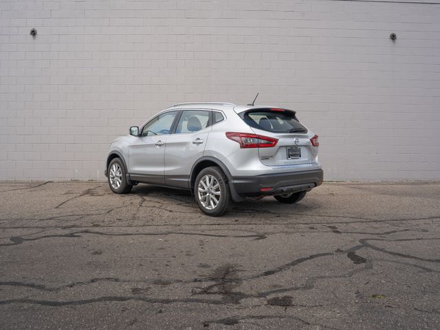 Used 2020 Silver Nissan SV image 3