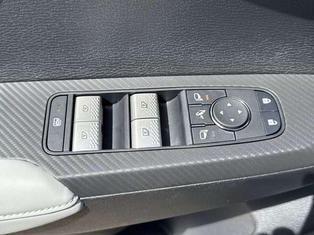 New 2025 Gray Mitsubishi SEL image 10