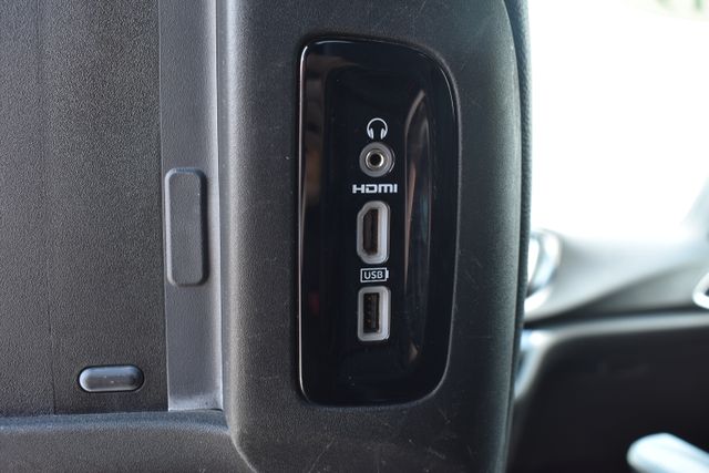 Used 2019 Chrysler Pacifica Van