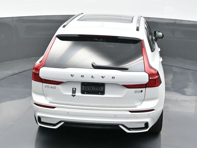 2025 Volvo XC60  photo