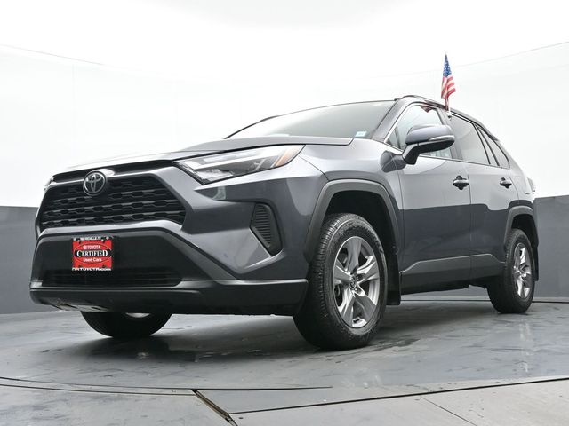 2024 Toyota RAV4 XLE 37