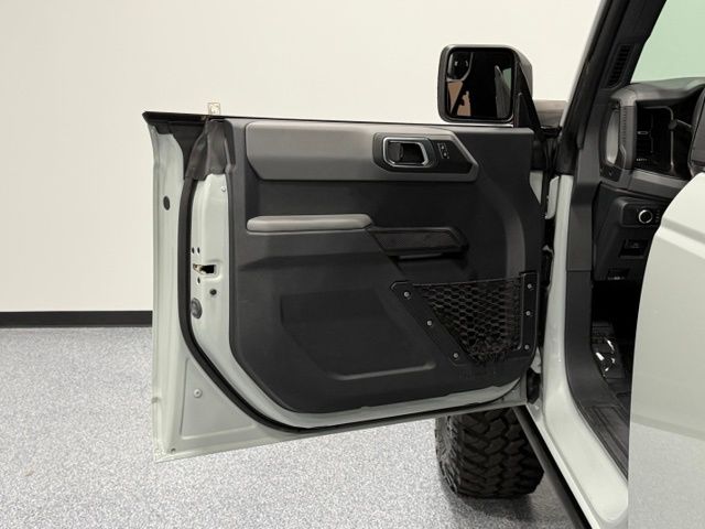 Used 2022 Green Ford Base image 9