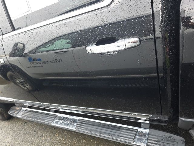 Used 2024 Black Chevrolet High Country image 9