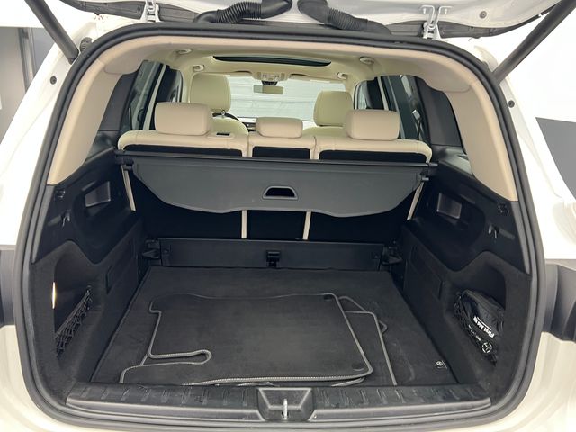 2023 Polar White Mercedes-Benz GLB GLB 250 FWD SUV