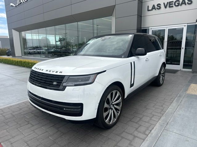 2025 Land Rover Range Rover P400 SE LWB AWD    