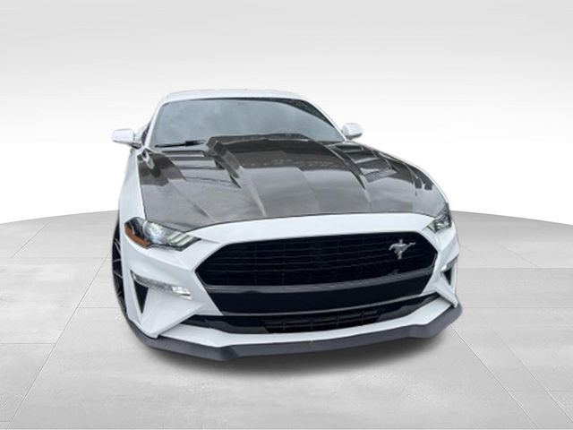 Oxford White 2019 Ford Mustang Coupe Rear-Wheel Drive Automatic
