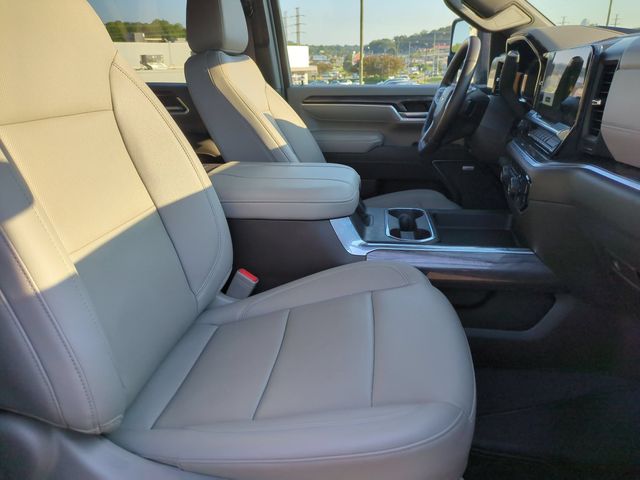 Used 2024 Red Chevrolet LTZ image 34