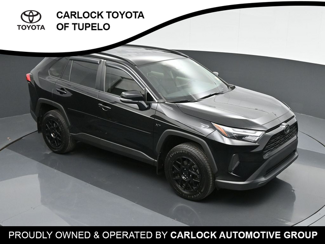 2022 Toyota RAV4 XLE 28