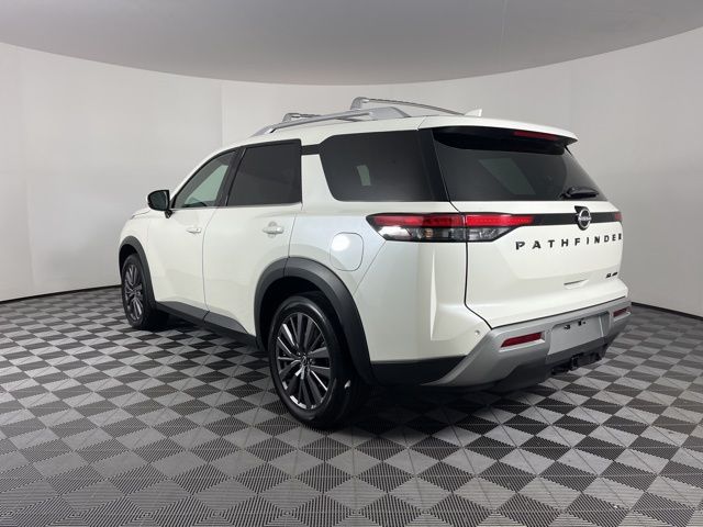 2023 Nissan Pathfinder SL 7