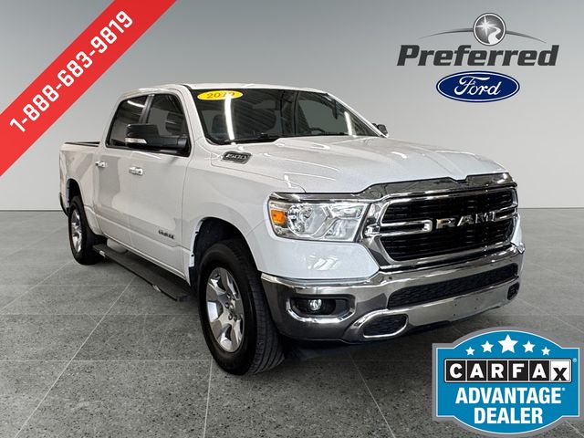 Bright White Clearcoat 2019 RAM 1500 Pickup Truck Four-Wheel Drive 8-Speed Automatic