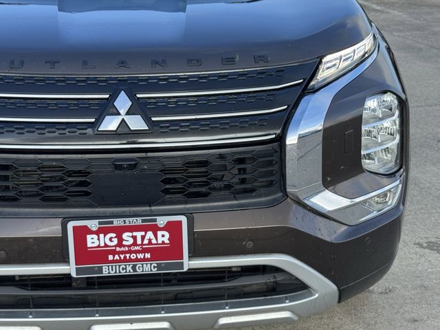 2022 Mitsubishi Outlander SEL Brown at North Houston Mitsubishi