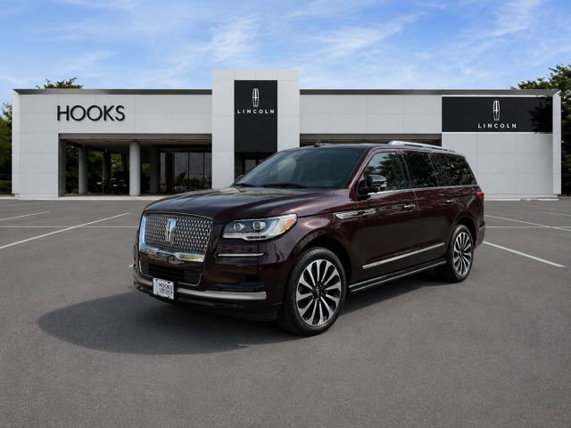 Diamond Red Metallic Tinted Clearcoat 2024 Lincoln Navigator Reserve 4WD SUV / Crossover Four-Wheel Drive Automatic