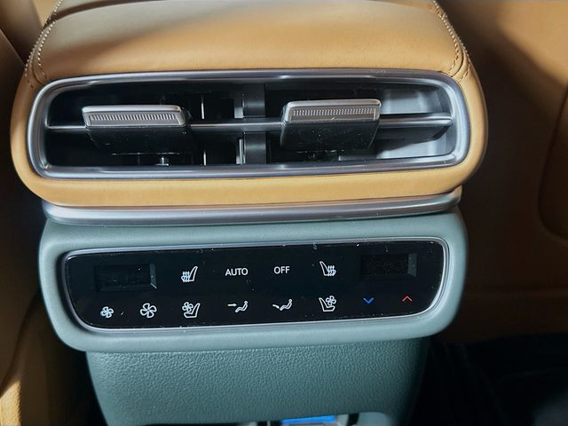 Thumbnail: 2026 Genesis GV80 - 18