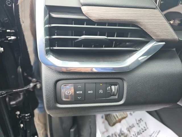 New 2026 GMC Acadia SUV