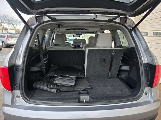 2016 Honda Pilot Touring 56