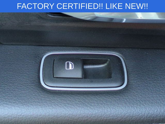 Used 2024 White Ram Laramie image 31
