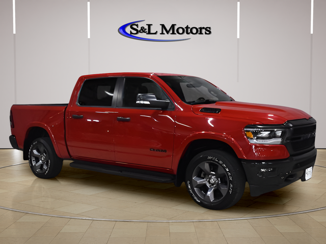 Flame Red Clearcoat 2022 RAM 1500 Big Horn Crew Cab 4WD Pickup Truck Four-Wheel Drive 8-Speed Automatic
