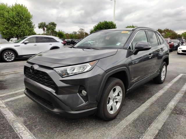 2021 Toyota RAV4 XLE 6