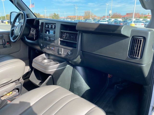 2022 GMC Savana 2500 Work Van 26