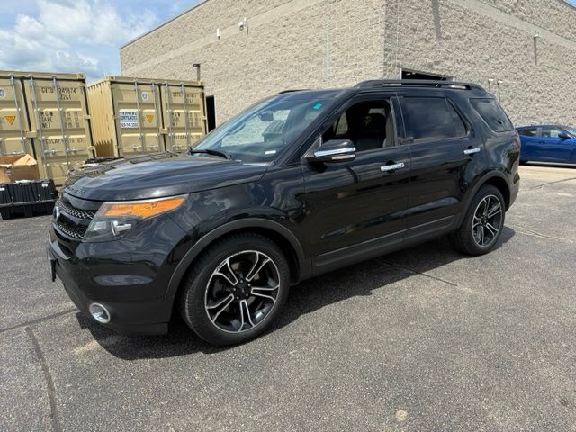 Used 2015 Tuxedo Black Metallic Ford Sport image 4