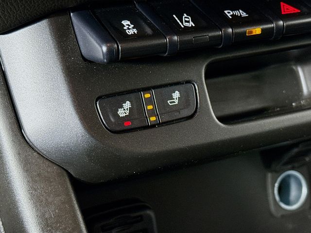 2021 GMC Canyon AT4 w/Leather photo