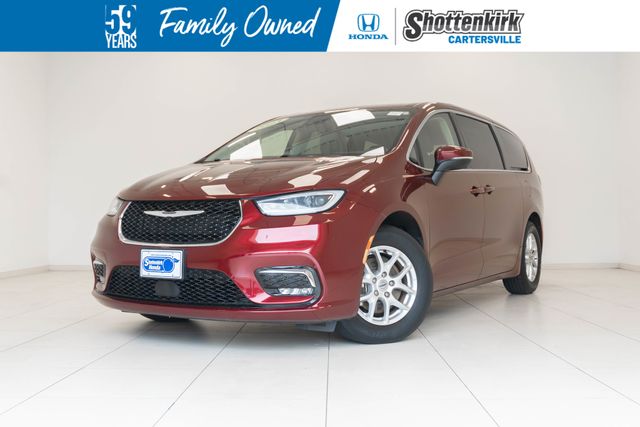 2023 Chrysler Pacifica Touring L's photo