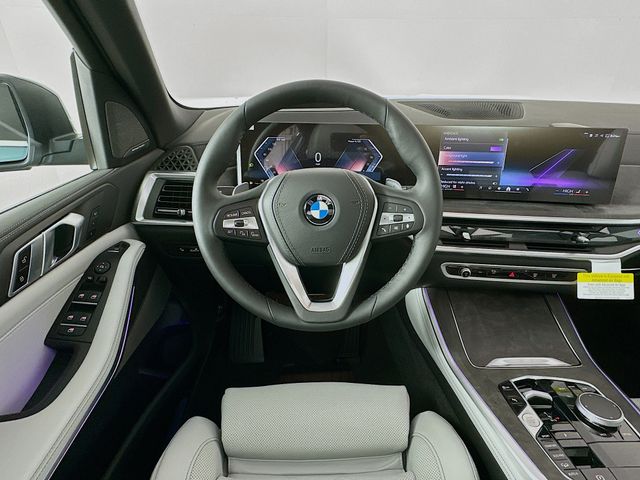 2025 BMW X5 xDrive40i 11