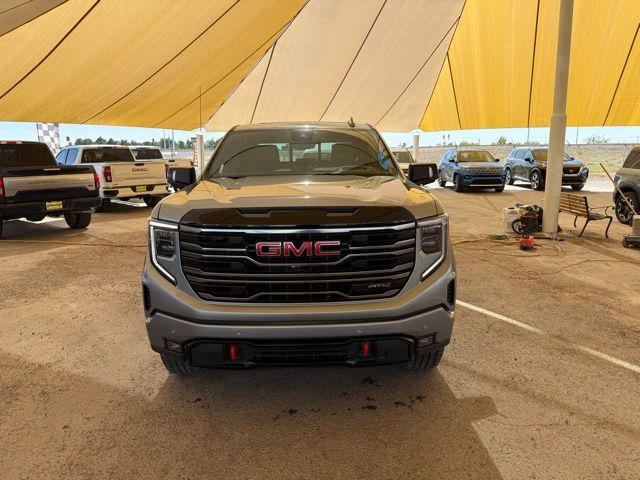 2025 GMC Sierra 1500 AT4 Crew Cab 4WD