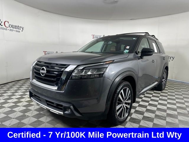2022 Nissan Pathfinder Platinum FWD