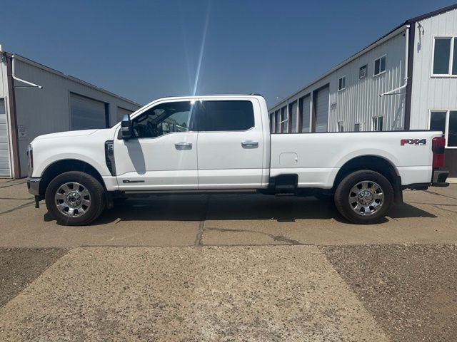 2024 Oxford White Ford Super Duty F-250 SRW King Ranch 4X4 Truck