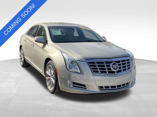 Silver Coast Metallic 2014 Cadillac XTS Luxury FWD Sedan Front-Wheel Drive 6-Speed Automatic