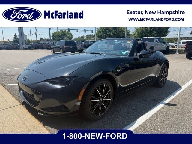 Jet Black Mica 2024 Mazda MX-5 Miata Convertible Rear-Wheel Drive 6-Speed Automatic