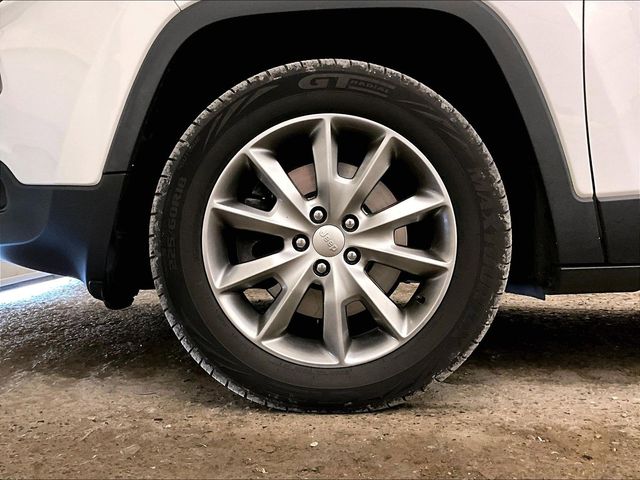 2018 Jeep Cherokee Limited White at Auto Express Mitsubishi