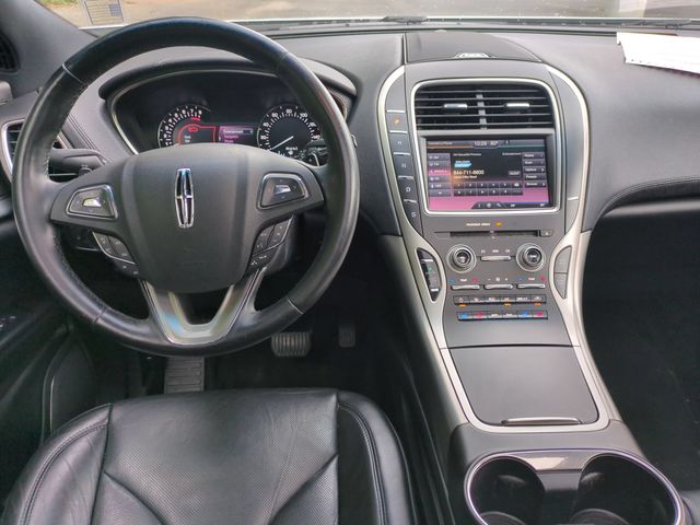 Used 2016 Silver Lincoln Reserve image 30
