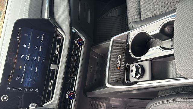 new 2026 Chevrolet Equinox car, priced at $36,215