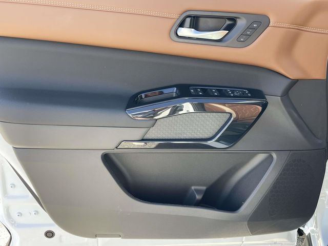 New 2026 White Nissan Platinum image 17