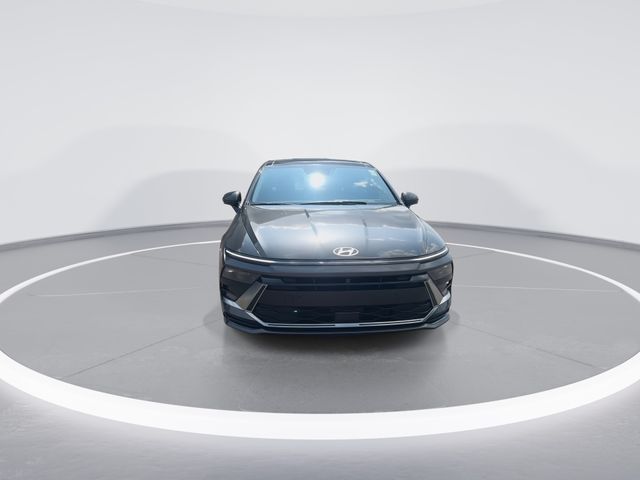 Used 2025 Gray Hyundai Limited image 3