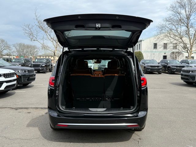 2026 Chrysler Pacifica