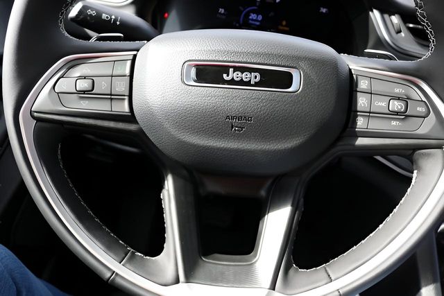 New Car 2025 Jeep Grand Cherokee L  Laredo For Sale Under $35,000 In Austin, Texas