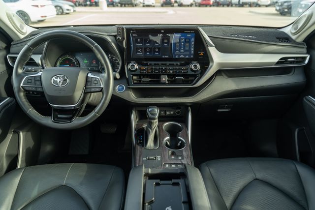 2021 Toyota Highlander Hybrid Platinum 13