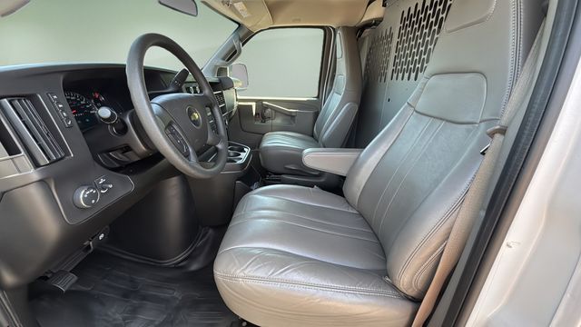 Used 2025 White Chevrolet Work Van image 18