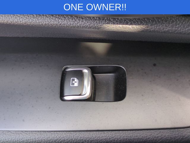 Used 2022 Green Kia EX image 34
